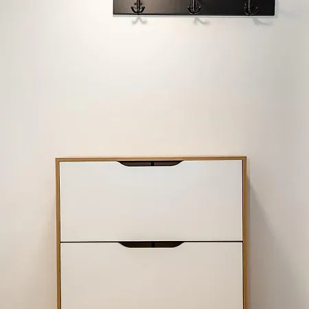 Modern Ground Floor - By Flat Manаger Apartament *